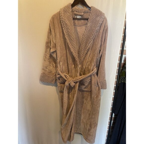 Richie House Bathrobe Size Medium Plush Soft Warm Fleece - Picture 1 of 1